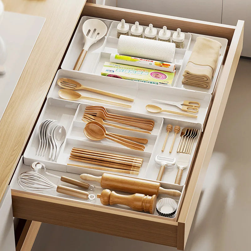Expandable Kitchen Cutlery Organizer Tray